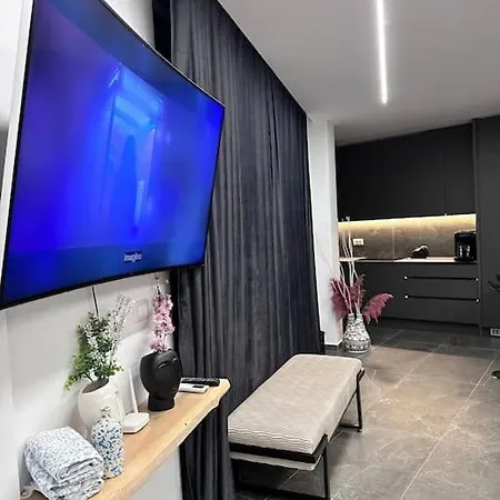 Lumi 2 Apartment *