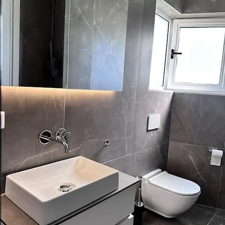 Lumi 2 Apartment Sarande
